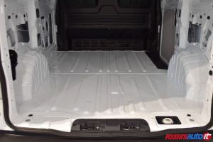 VOLKSWAGEN NEW TRANSPORTER T7 2.0 TDI 150 CV 28Q L1 DIESEL USATO