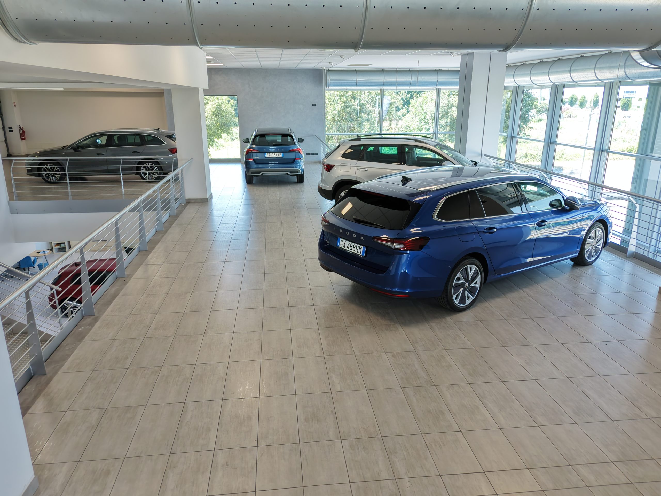 Concessionaria di auto usate e veicoli commerciali, Volkswagen, Cupra, Skoda e Seat Service Partner per le Province di Brescia e Cremona