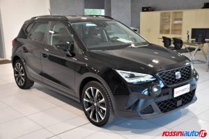 SEAT ARONA 1.0 ECOTSI 95 CV BLACK EDITION USATA