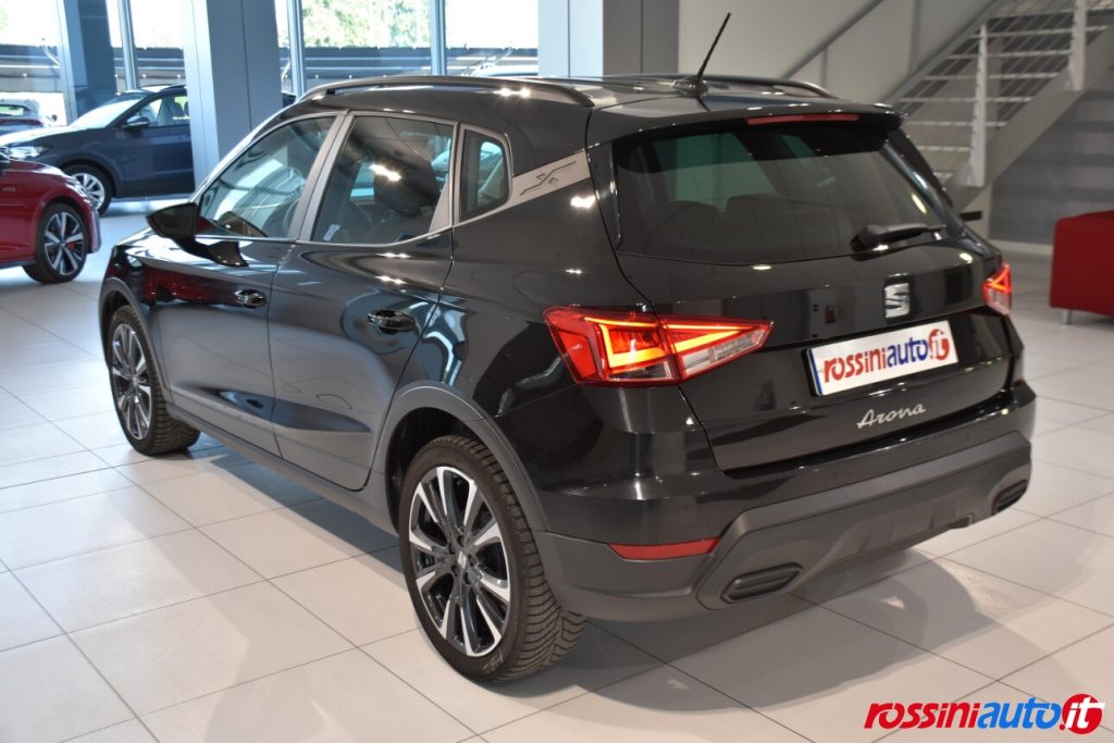 SEAT ARONA 1.0 ECOTSI 95 CV BLACK EDITION USATA