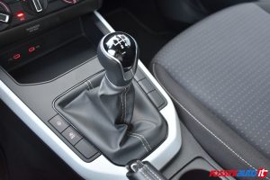 SEAT ARONA 1.0 ECOTSI 95 CV BLACK EDITION USATA