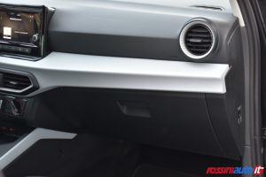 SEAT ARONA 1.0 ECOTSI 95 CV BLACK EDITION USATA