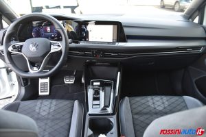 VOLKSWAGEN GOLF 8 2.0 TDI 150 CV DSG R-LINE USATA