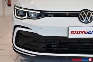 VOLKSWAGEN GOLF 8 2.0 TDI 150 CV DSG R-LINE USATA