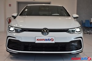 VOLKSWAGEN GOLF 8 2.0 TDI 150 CV DSG R-LINE USATA