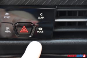 VOLKSWAGEN GOLF 8 2.0 TDI 150 CV DSG R-LINE USATA