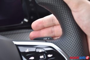 VOLKSWAGEN GOLF 8 2.0 TDI 150 CV DSG R-LINE USATA