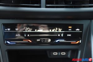 VOLKSWAGEN TAIGO 1.5 TSI 150 CV DSG R-LINE USATO