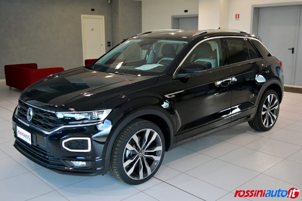 Volkswagen T Roc R Line colore Nero Perla 1