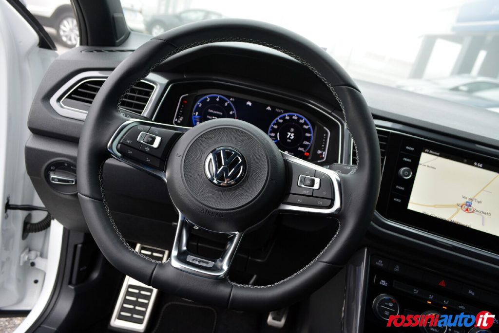 Volkswagen T Roc R Line pack Volante sportivo multifunzione in pelle sportivo