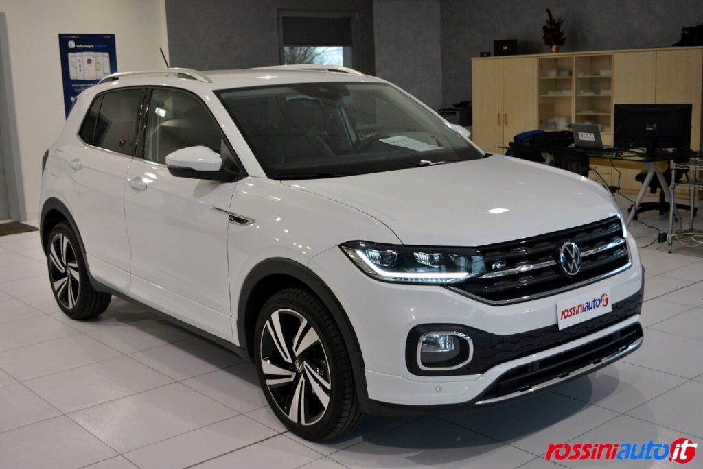 Differenze generali tra Volkswagen T-Cross e T-Roc: esterni anteriori T-Cross