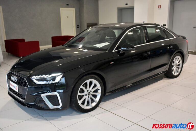 AUDI A4 SEDAN 35 TDI 163 CV S-TRONIC S-LINE EDITION USATA