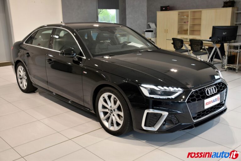 AUDI A4 SEDAN 35 TDI 163 CV S-TRONIC S-LINE EDITION USATA