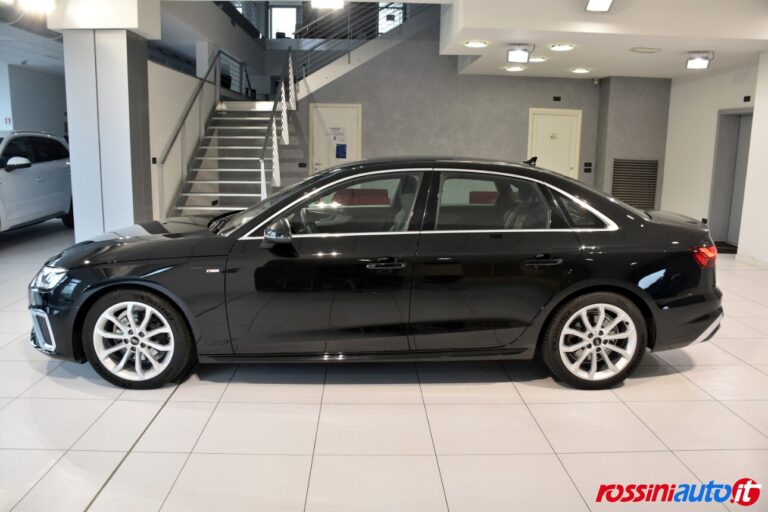 AUDI A4 SEDAN 35 TDI 163 CV S-TRONIC S-LINE EDITION USATA
