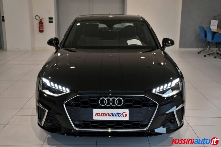 AUDI A4 SEDAN 35 TDI 163 CV S-TRONIC S-LINE EDITION USATA