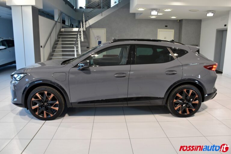 CUPRA NUOVA FORMENTOR 1.5 E-HYBRID 204 CV DSG PLUG IN USATA