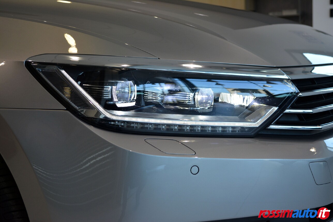 Fari FULL LED anteriori per Executive Pack Volkswagen Passat
