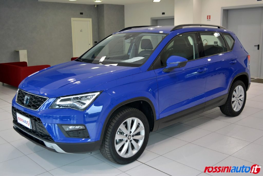 Seat Ateca colore carrozzeria blu energy pastello