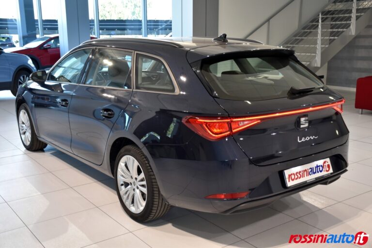SEAT LEON SPORTSTOURER 2.0 TDI 150 CV DSG BUSINESS USATO