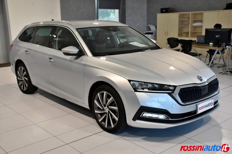 SKODA OCTAVIA WAGON DIESEL 2.0 TDI 150 CV DSG STYLE USATA