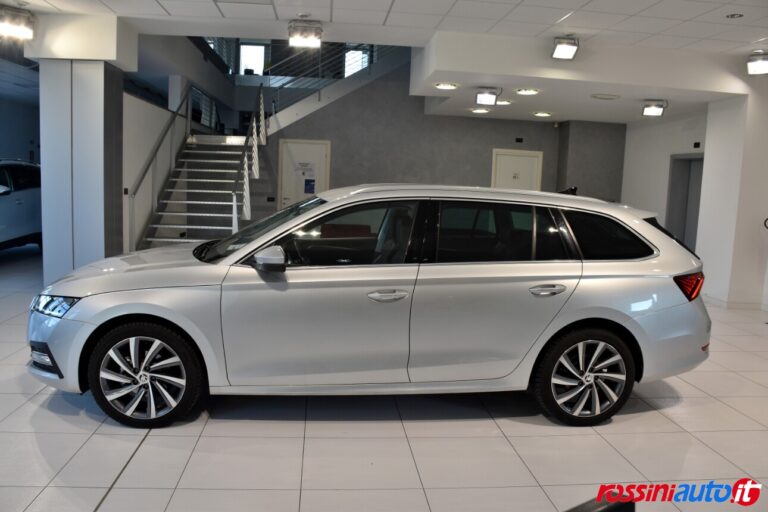 SKODA OCTAVIA WAGON DIESEL 2.0 TDI 150 CV DSG STYLE USATA