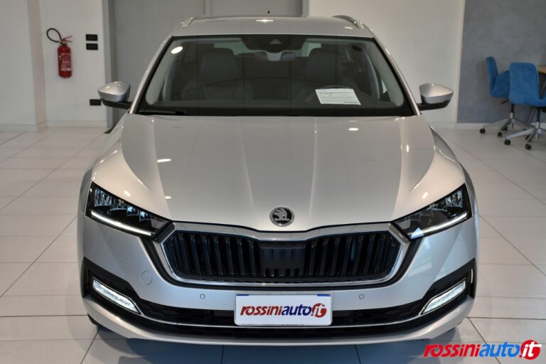 SKODA OCTAVIA WAGON DIESEL 2.0 TDI 150 CV DSG STYLE USATA