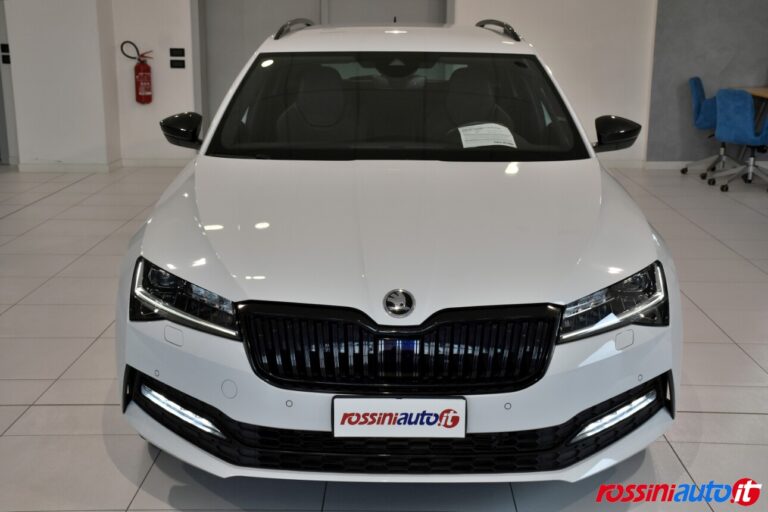 SKODA SUPERB WAGON 2.0 TDI 200 CV DSG SPORTLINE USATA