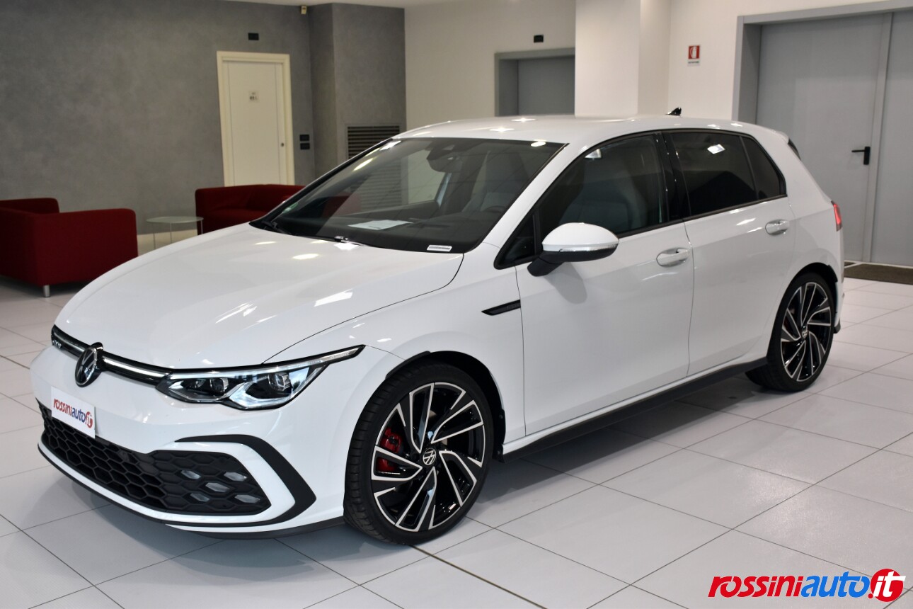 volkswagen nuova golf 8 gtd 2.0 tdi 200 cv dsg pronta consegna