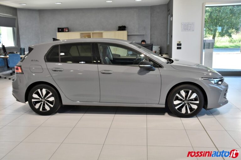 VOLKSWAGEN NEW GOLF 8.5 1.5 ETSI 150 CV DSG LIFE GOAL EDITION USATA