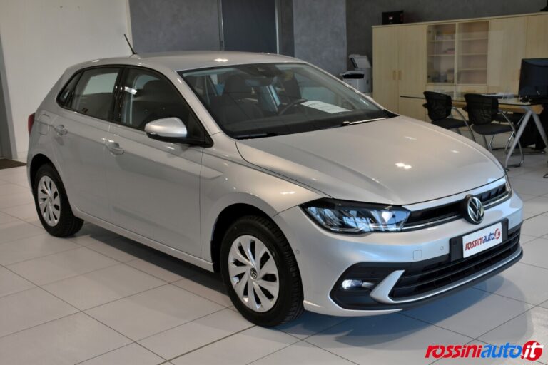 VOLKSWAGEN NEW POLO METANO 1.0 TGI 90 CV LIFE USATA