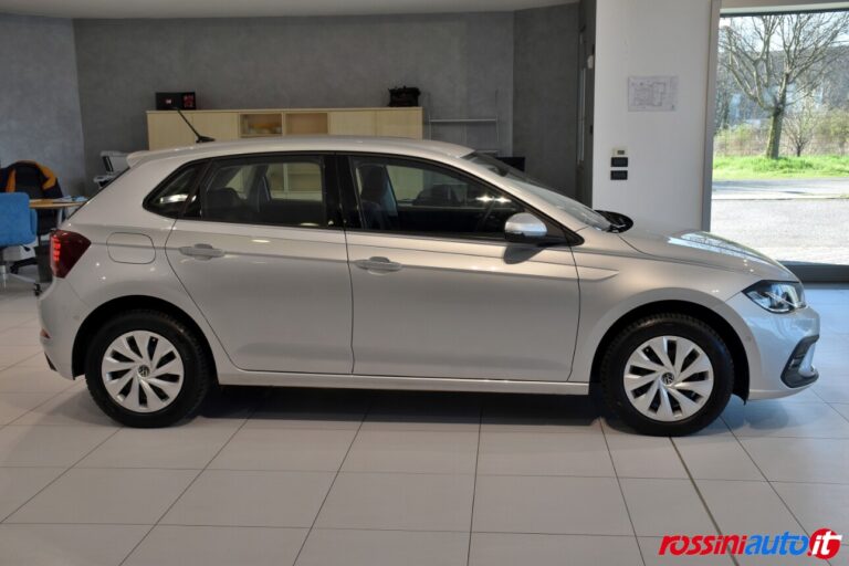 VOLKSWAGEN NEW POLO METANO 1.0 TGI 90 CV LIFE USATA