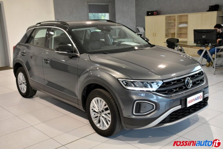 VOLKSWAGEN NEW T-ROC 1.0 TSI 110 CV LIFE USATO