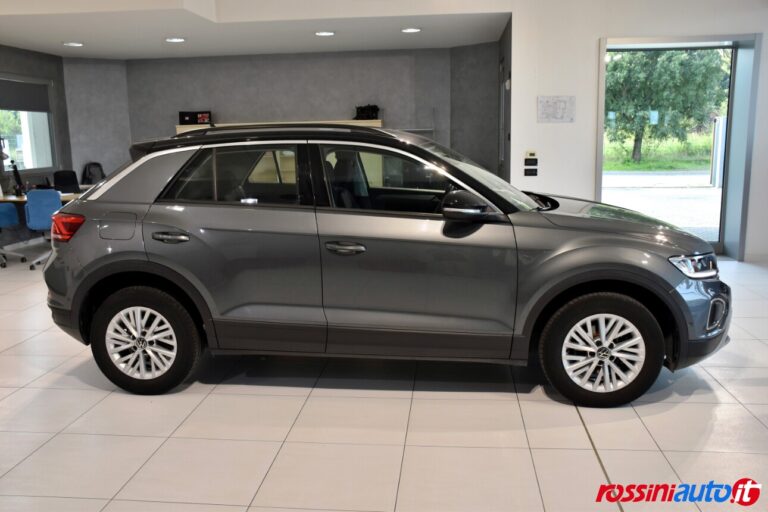 VOLKSWAGEN NEW T-ROC 1.0 TSI 110 CV LIFE USATO