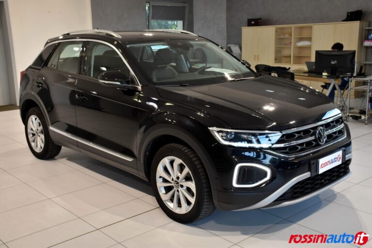 VOLKSWAGEN NEW T-ROC 1.0 TSI 110 CV STYLE USATA