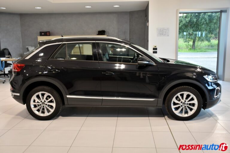 VOLKSWAGEN NEW T-ROC 1.0 TSI 110 CV STYLE USATA